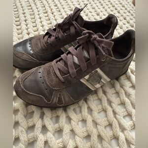 Diesel Fabulous condition vintage leather/suede women’s casual tennis shoes